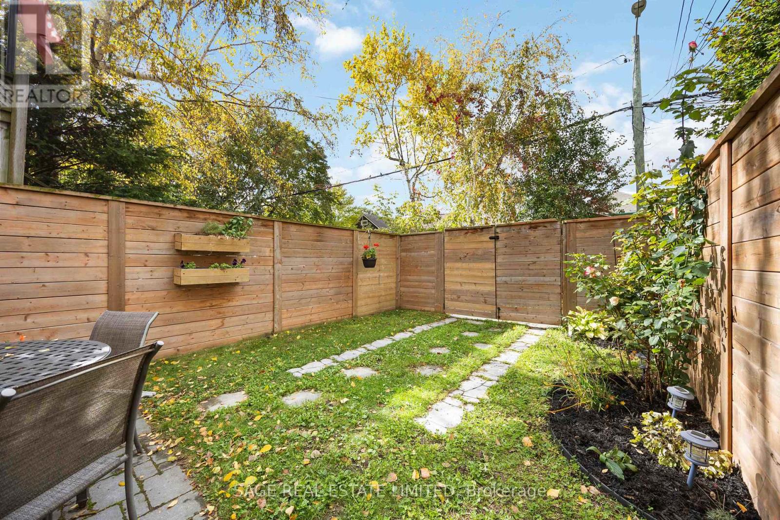 552 Victoria Park Avenue, Toronto, Ontario  M4E 3T5 - Photo 47 - E12515690