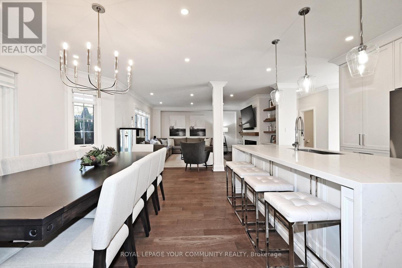 313 Willis Drive, Aurora, Ontario  L4G 7M3 - Photo 12 - N12515692