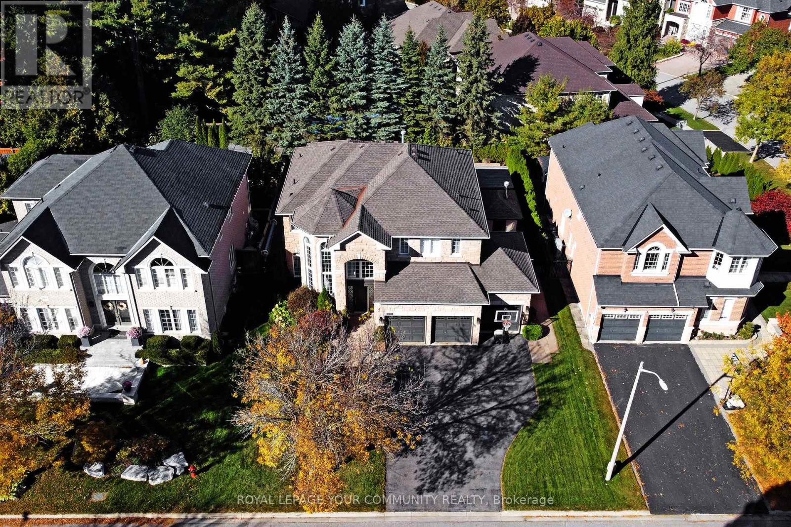 313 Willis Drive, Aurora, Ontario  L4G 7M3 - Photo 2 - N12515692