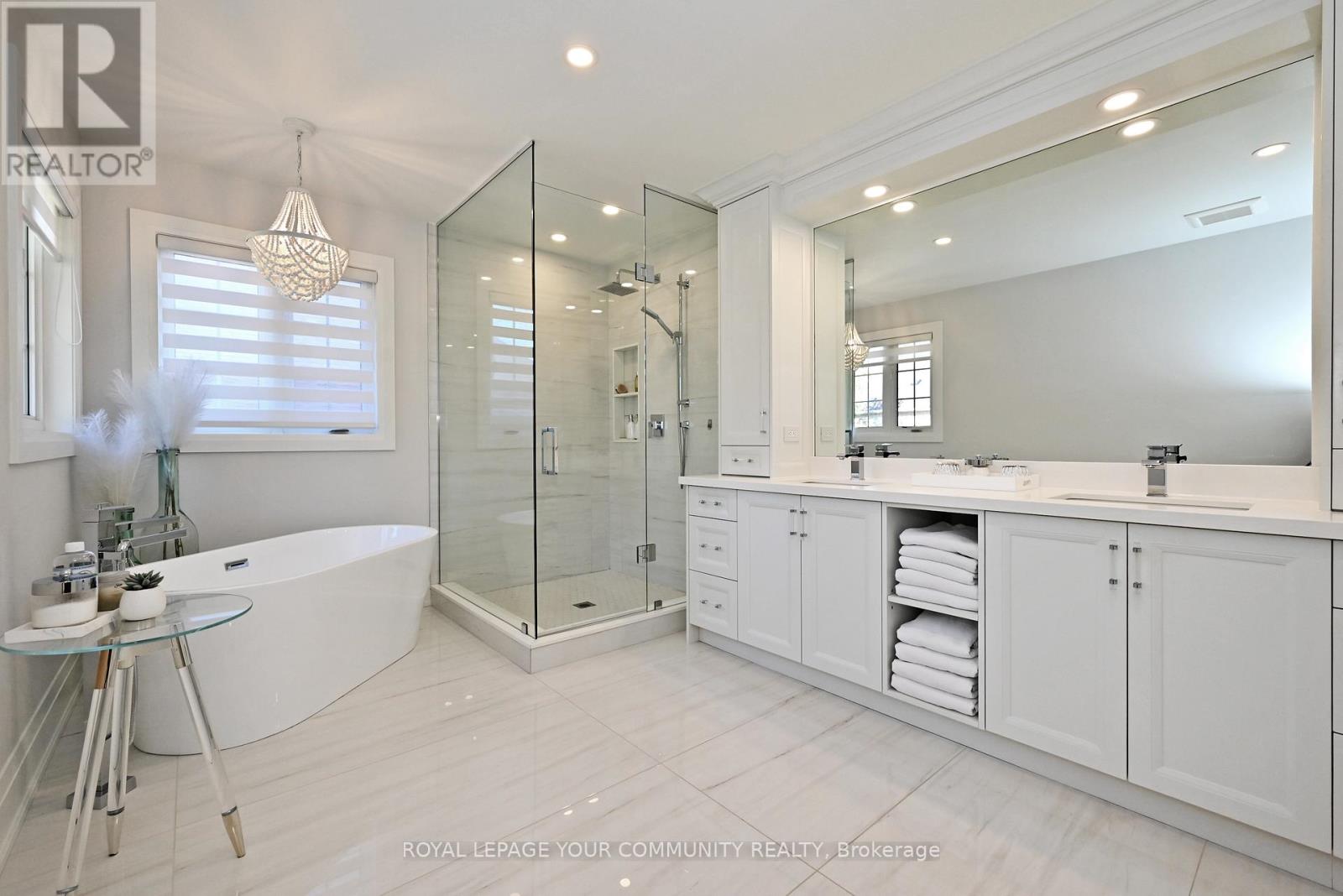 313 Willis Drive, Aurora, Ontario  L4G 7M3 - Photo 23 - N12515692