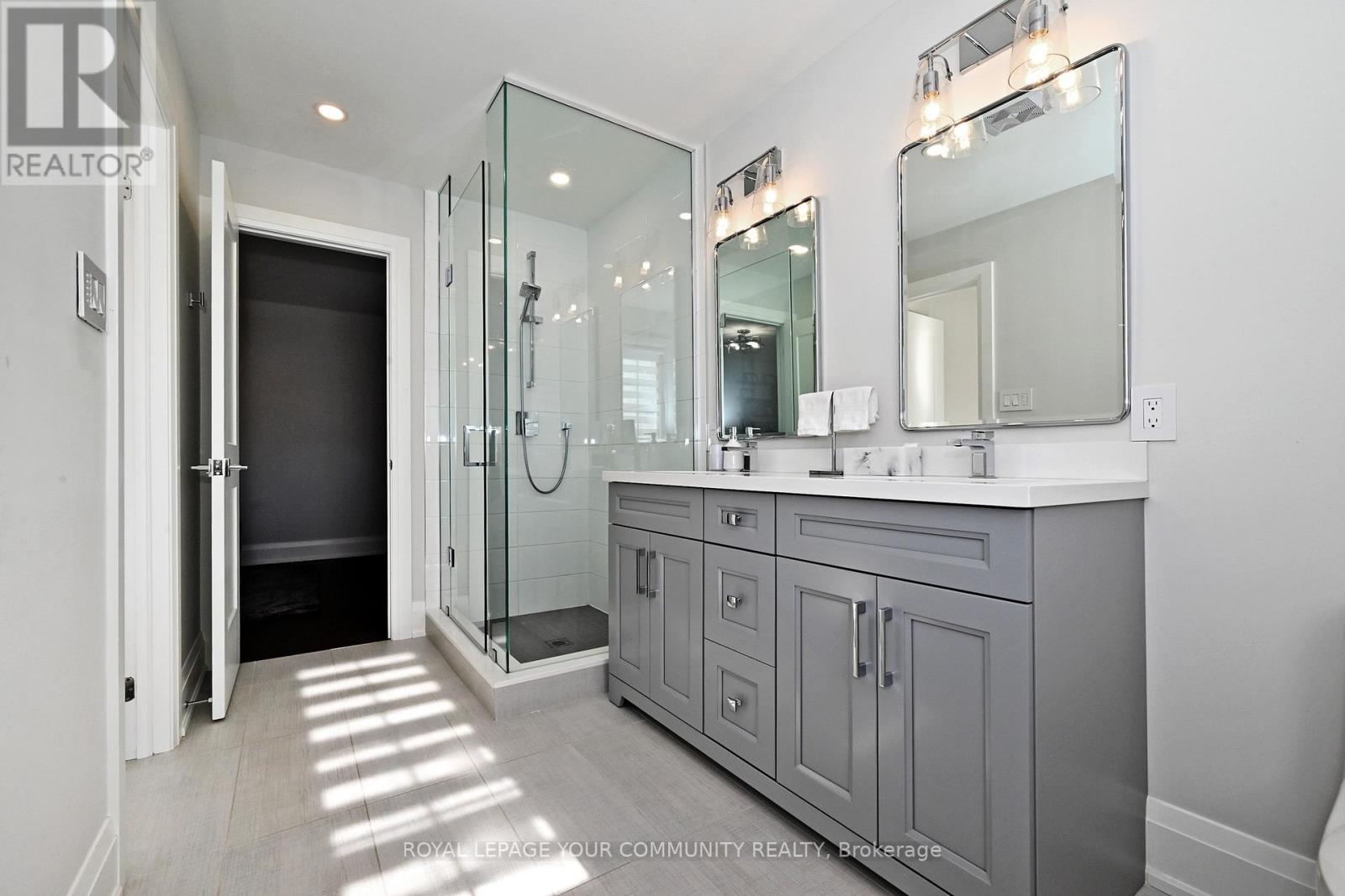 313 Willis Drive, Aurora, Ontario  L4G 7M3 - Photo 28 - N12515692