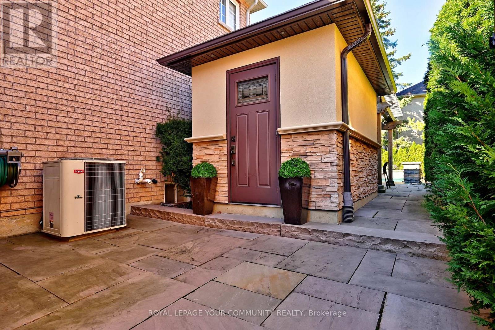 313 Willis Drive, Aurora, Ontario  L4G 7M3 - Photo 35 - N12515692