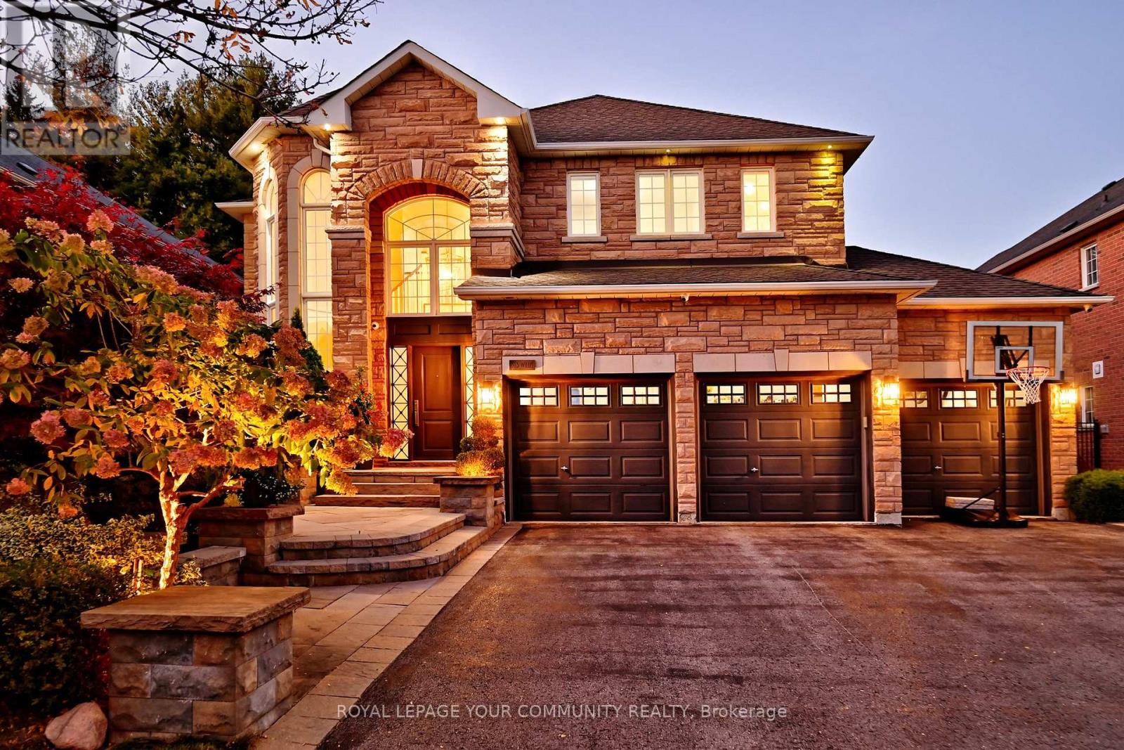 313 Willis Drive, Aurora, Ontario  L4G 7M3 - Photo 42 - N12515692