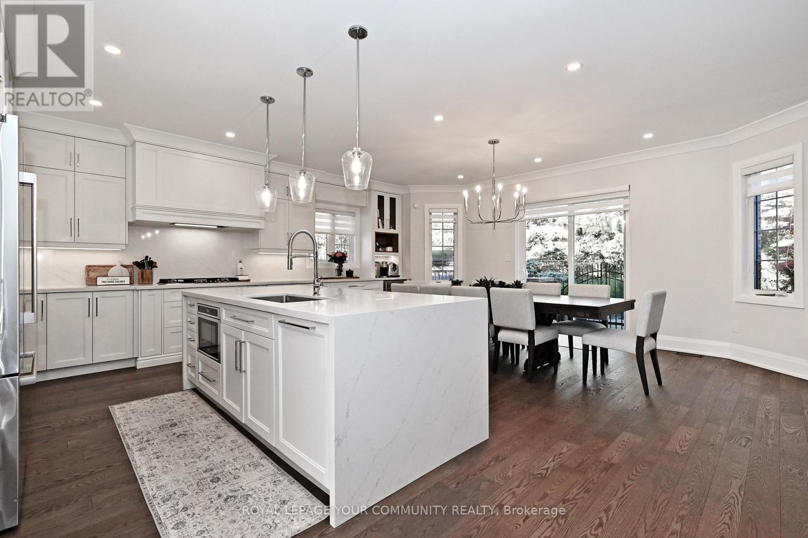 313 Willis Drive, Aurora, Ontario  L4G 7M3 - Photo 6 - N12515692