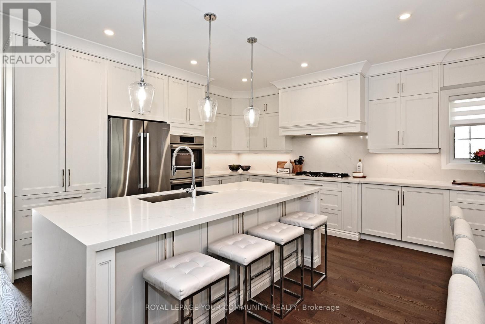 313 Willis Drive, Aurora, Ontario  L4G 7M3 - Photo 8 - N12515692