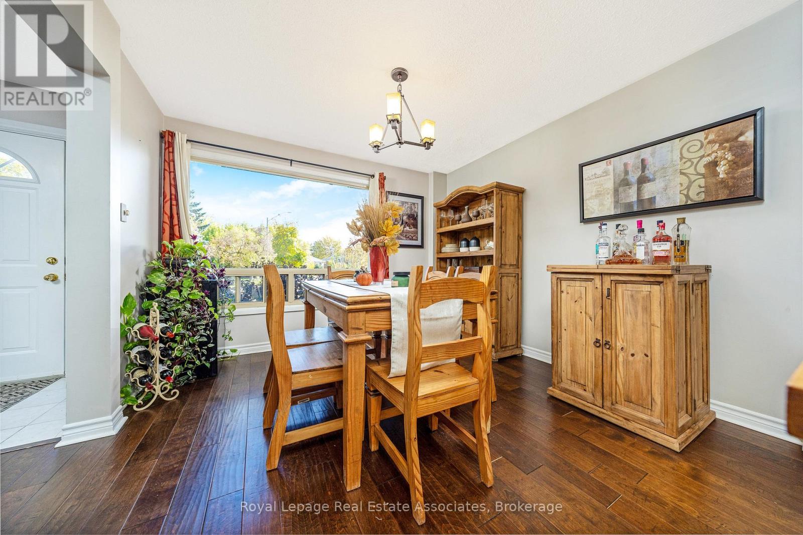 63 Bow River Crescent, Mississauga, Ontario  L5N 1J1 - Photo 13 - W12515688