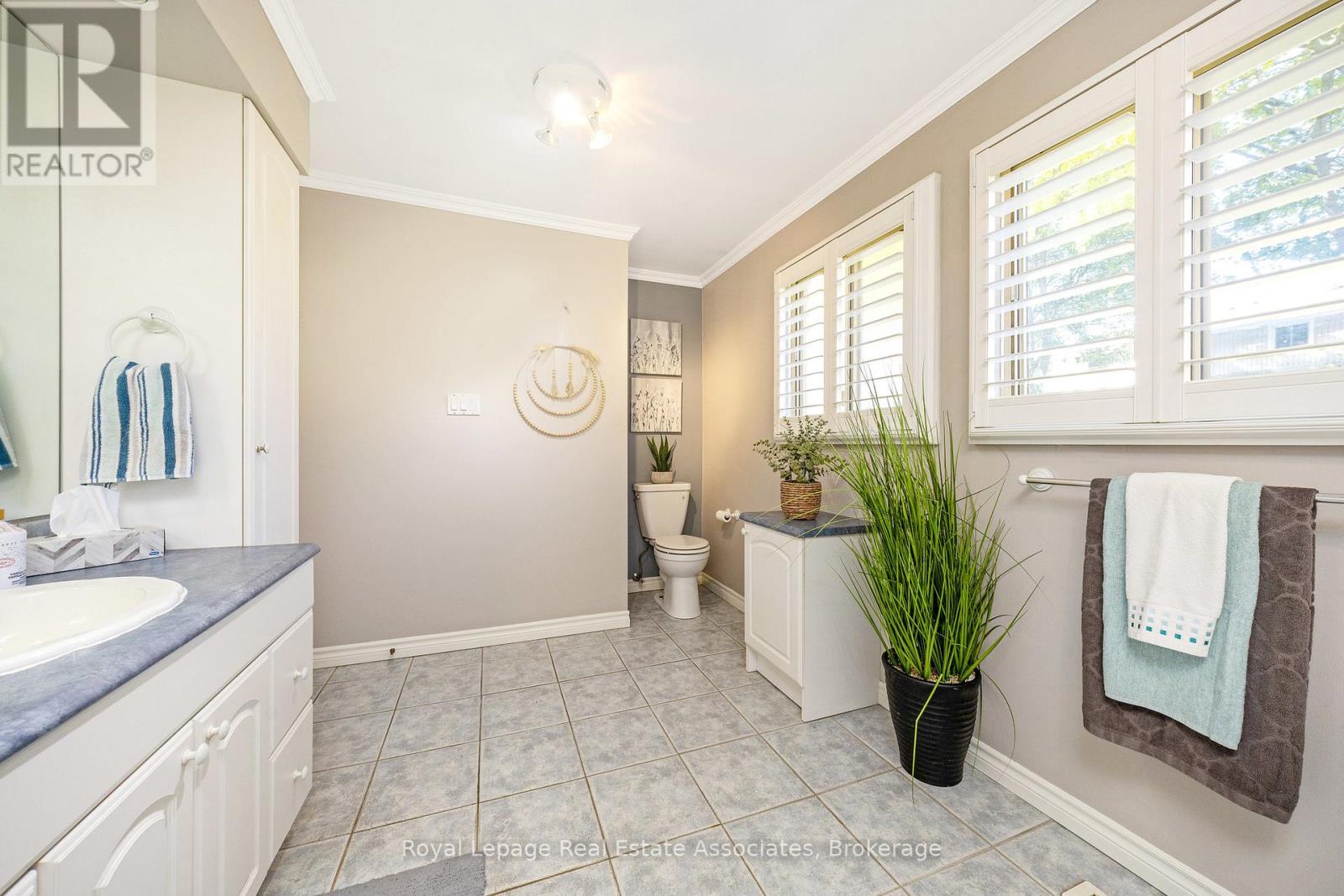 63 Bow River Crescent, Mississauga, Ontario  L5N 1J1 - Photo 27 - W12515688