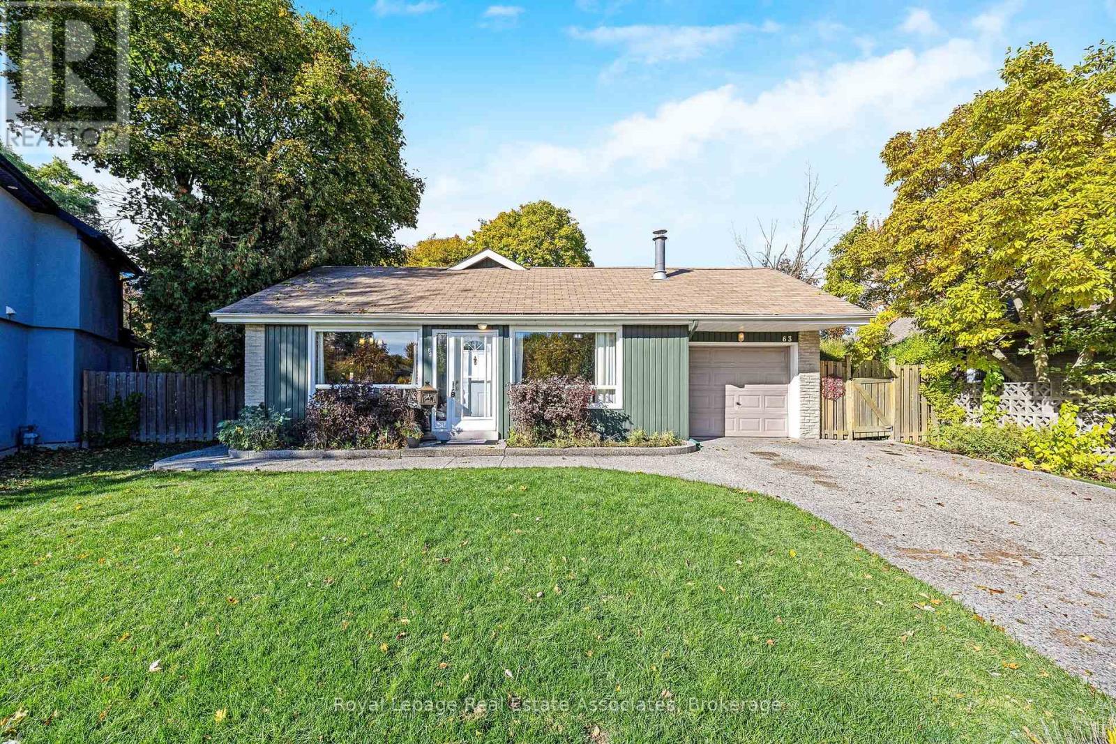 63 Bow River Crescent, Mississauga, Ontario  L5N 1J1 - Photo 4 - W12515688