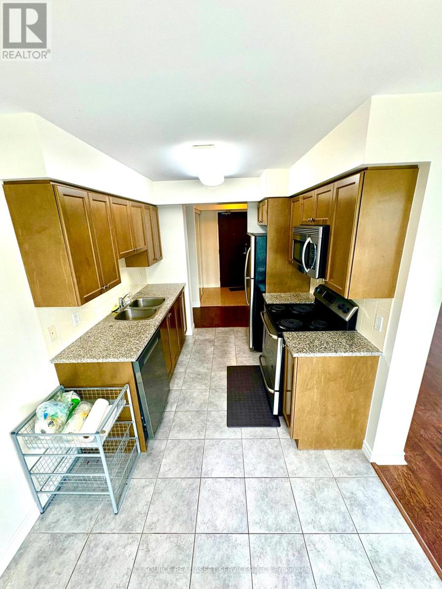 1906 - 335 Rathburn Road W, Mississauga, Ontario  L5B 0C8 - Photo 5 - W12515696