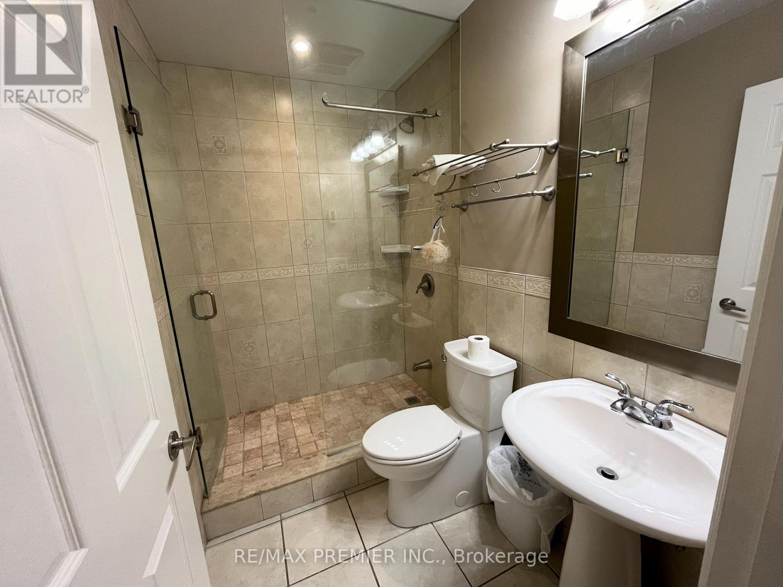 19 - 3055 Finch Avenue W, Toronto, Ontario  M9M 0A6 - Photo 6 - W12515716