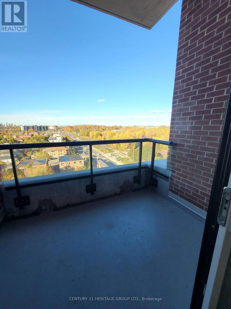 904 - 3100 Keele Street, Toronto, Ontario  M3M 2H4 - Photo 8 - W12515722