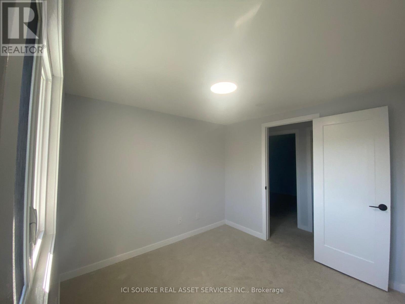 15 Scharf Lane, Ottawa, Ontario  K2L 2K3 - Photo 18 - X12515720