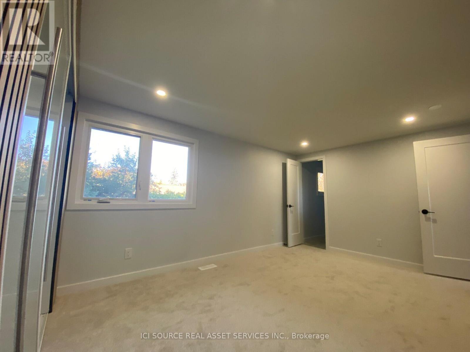 15 Scharf Lane, Ottawa, Ontario  K2L 2K3 - Photo 25 - X12515720