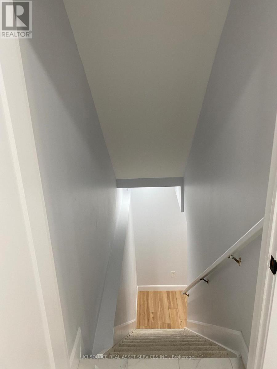 15 Scharf Lane, Ottawa, Ontario  K2L 2K3 - Photo 29 - X12515720