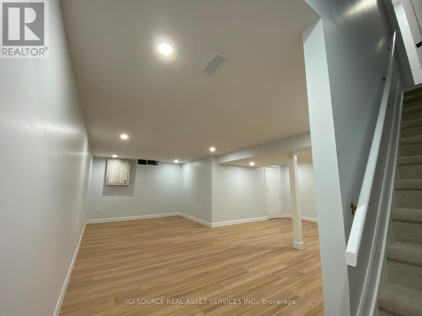 15 Scharf Lane, Ottawa, Ontario  K2L 2K3 - Photo 30 - X12515720