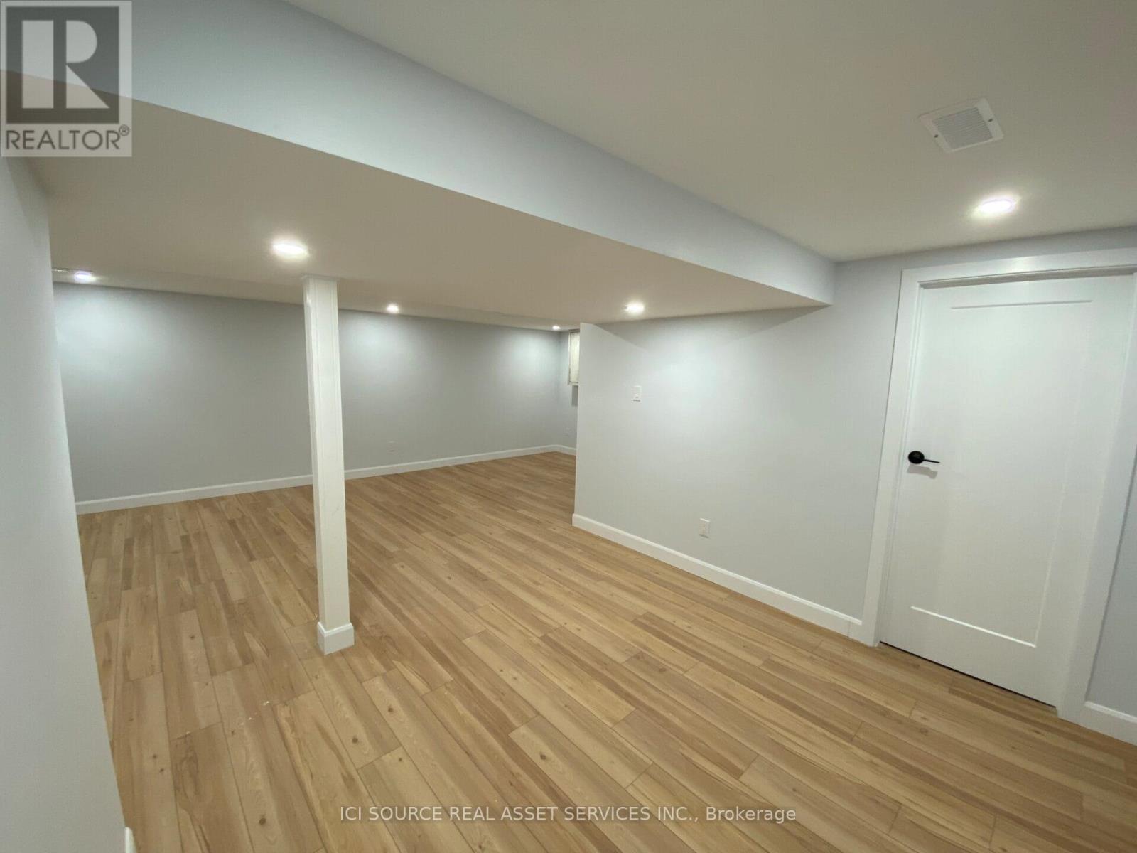 15 Scharf Lane, Ottawa, Ontario  K2L 2K3 - Photo 34 - X12515720