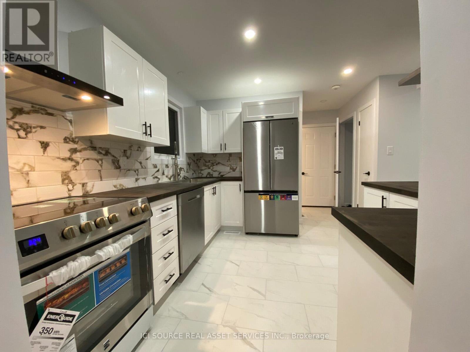 15 Scharf Lane, Ottawa, Ontario  K2L 2K3 - Photo 9 - X12515720