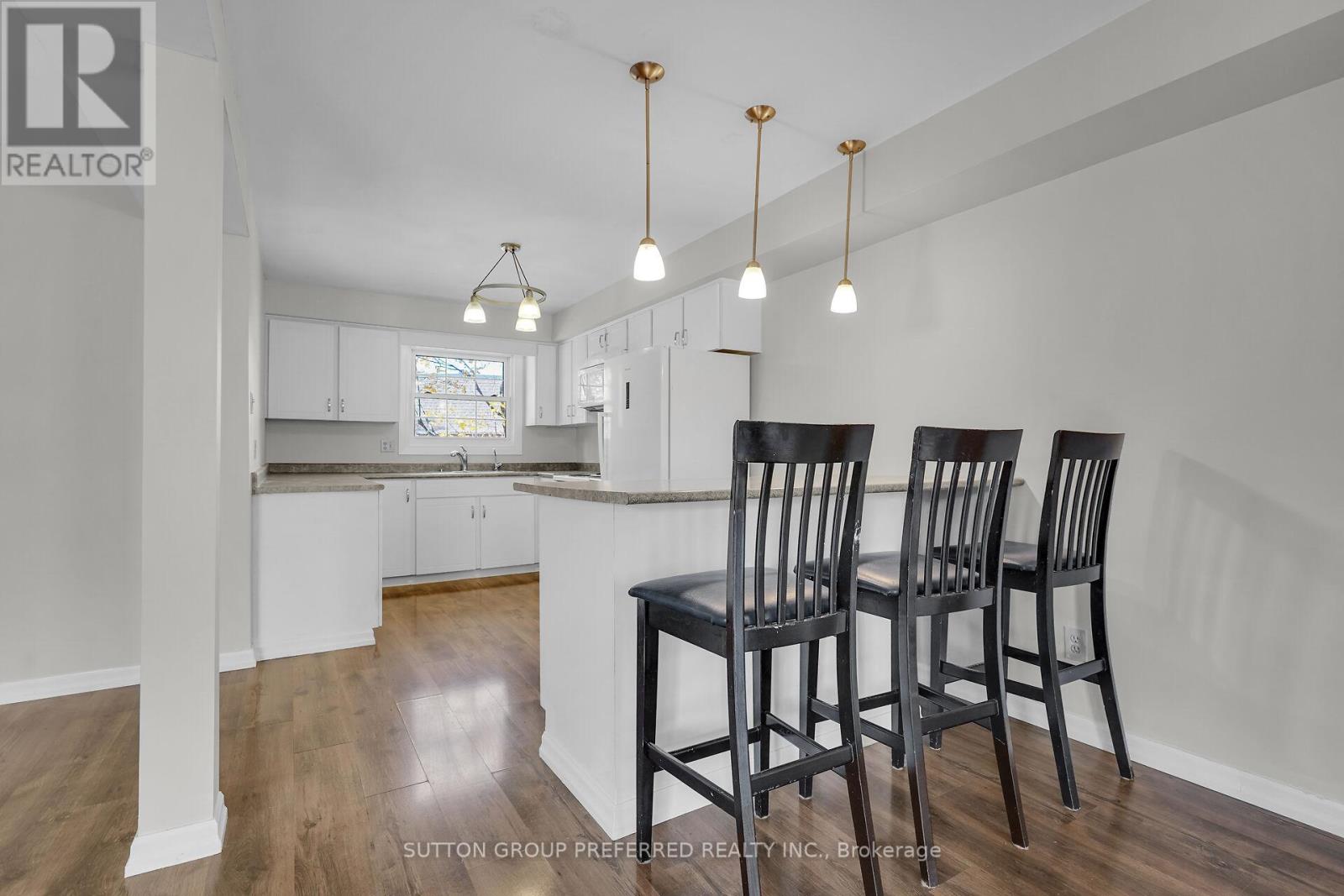 142 - 900 Pond View Road, London South, Ontario N5Z 4L7 - Photo 12 - X12515732