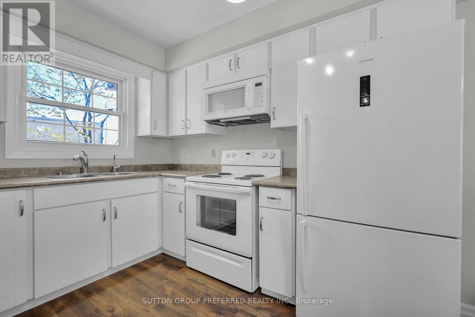 142 - 900 Pond View Road, London South, Ontario N5Z 4L7 - Photo 14 - X12515732