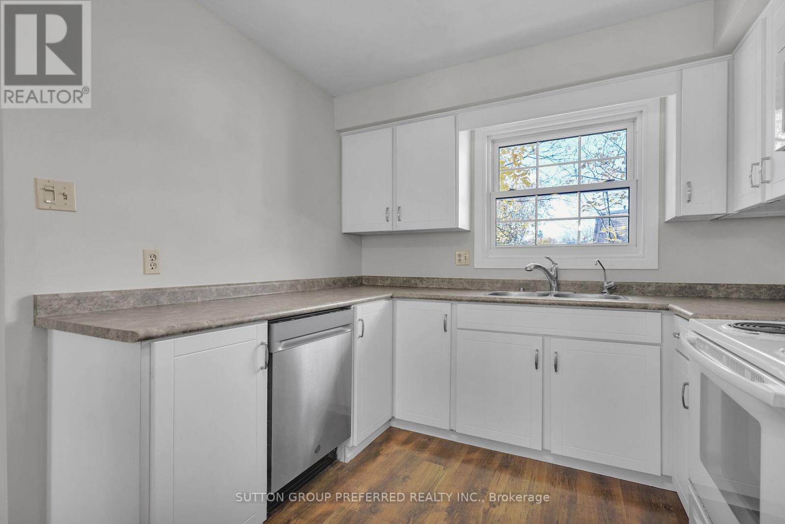 142 - 900 Pond View Road, London South, Ontario N5Z 4L7 - Photo 15 - X12515732