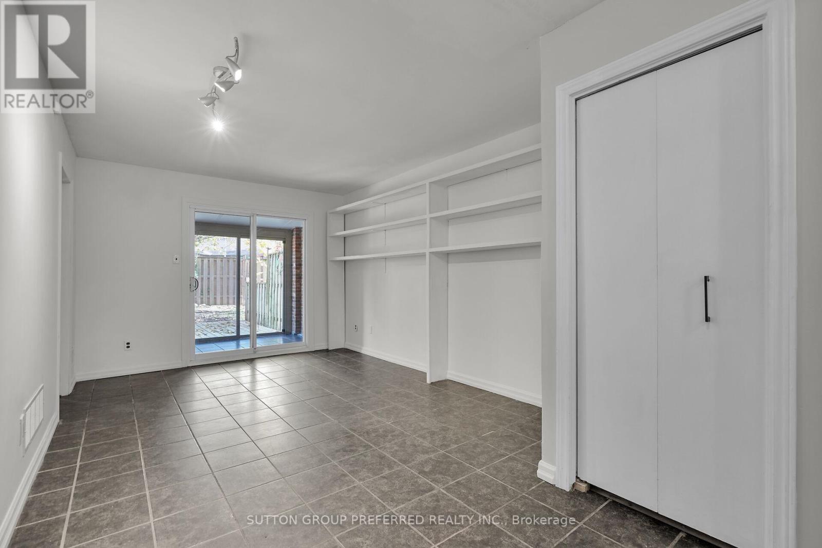 142 - 900 Pond View Road, London South, Ontario N5Z 4L7 - Photo 35 - X12515732