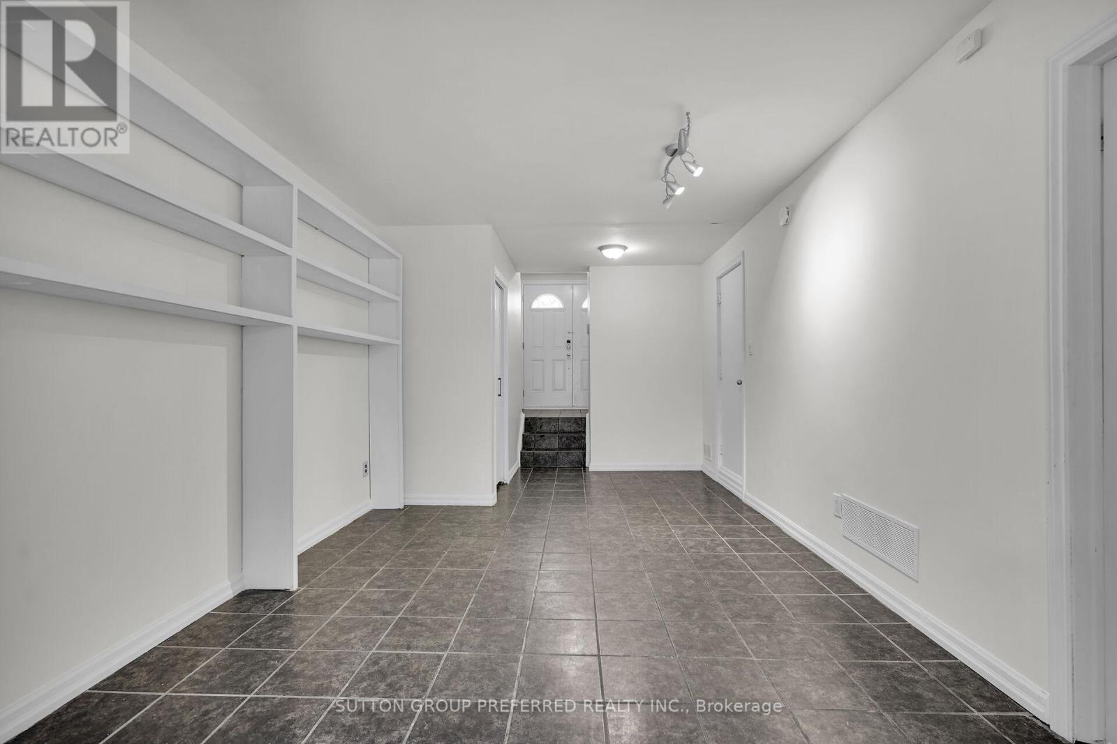 142 - 900 Pond View Road, London South, Ontario N5Z 4L7 - Photo 37 - X12515732