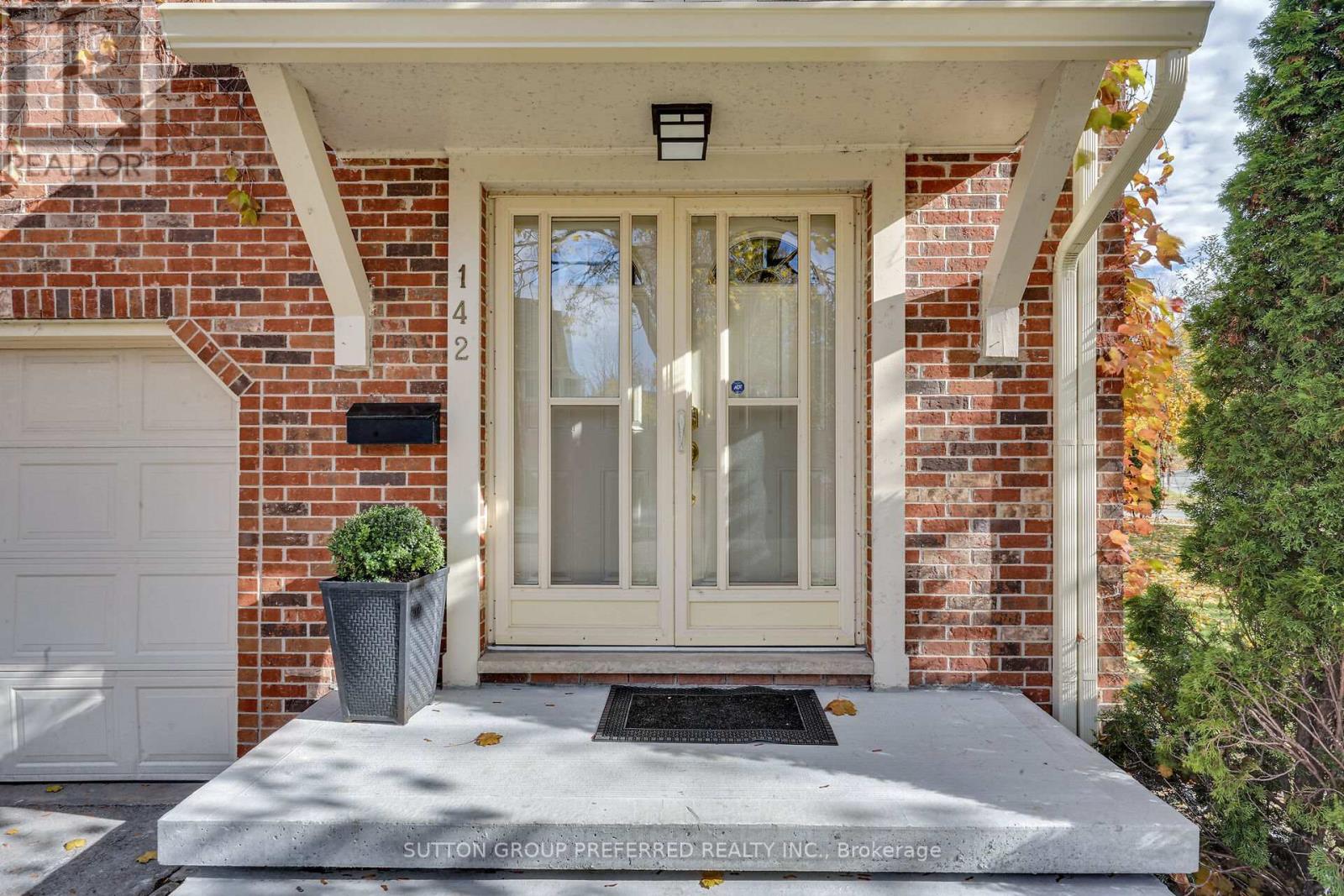 142 - 900 Pond View Road, London South, Ontario N5Z 4L7 - Photo 4 - X12515732