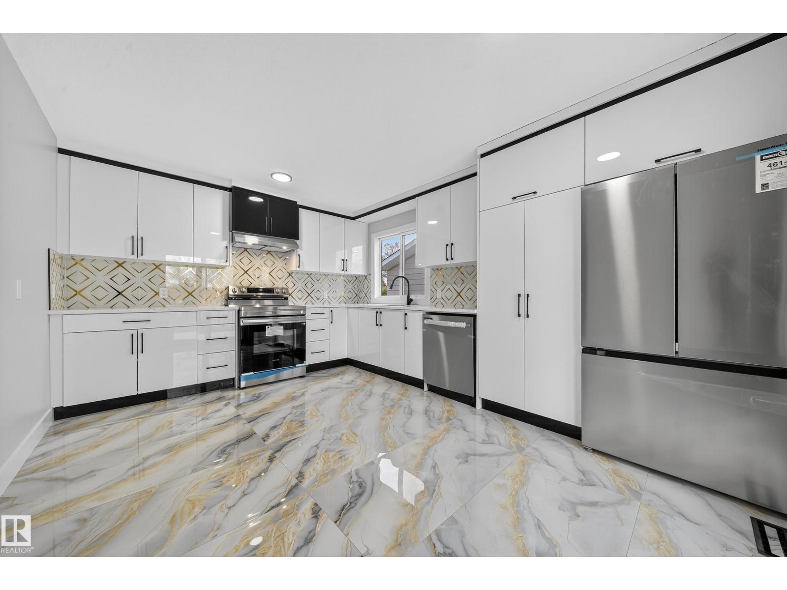 7820 22 Ave Nw, Edmonton, Alberta  T6K 2E3 - Photo 14 - E4464880