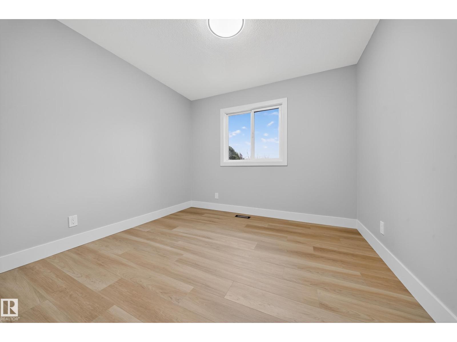 7820 22 Ave Nw, Edmonton, Alberta  T6K 2E3 - Photo 26 - E4464880