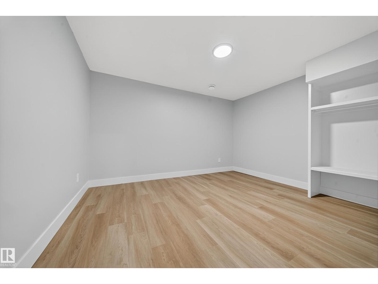 7820 22 Ave Nw, Edmonton, Alberta  T6K 2E3 - Photo 31 - E4464880