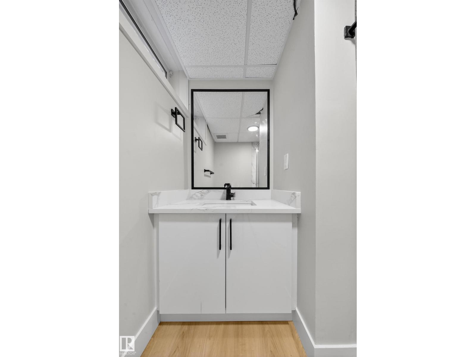 7820 22 Ave Nw, Edmonton, Alberta  T6K 2E3 - Photo 42 - E4464880