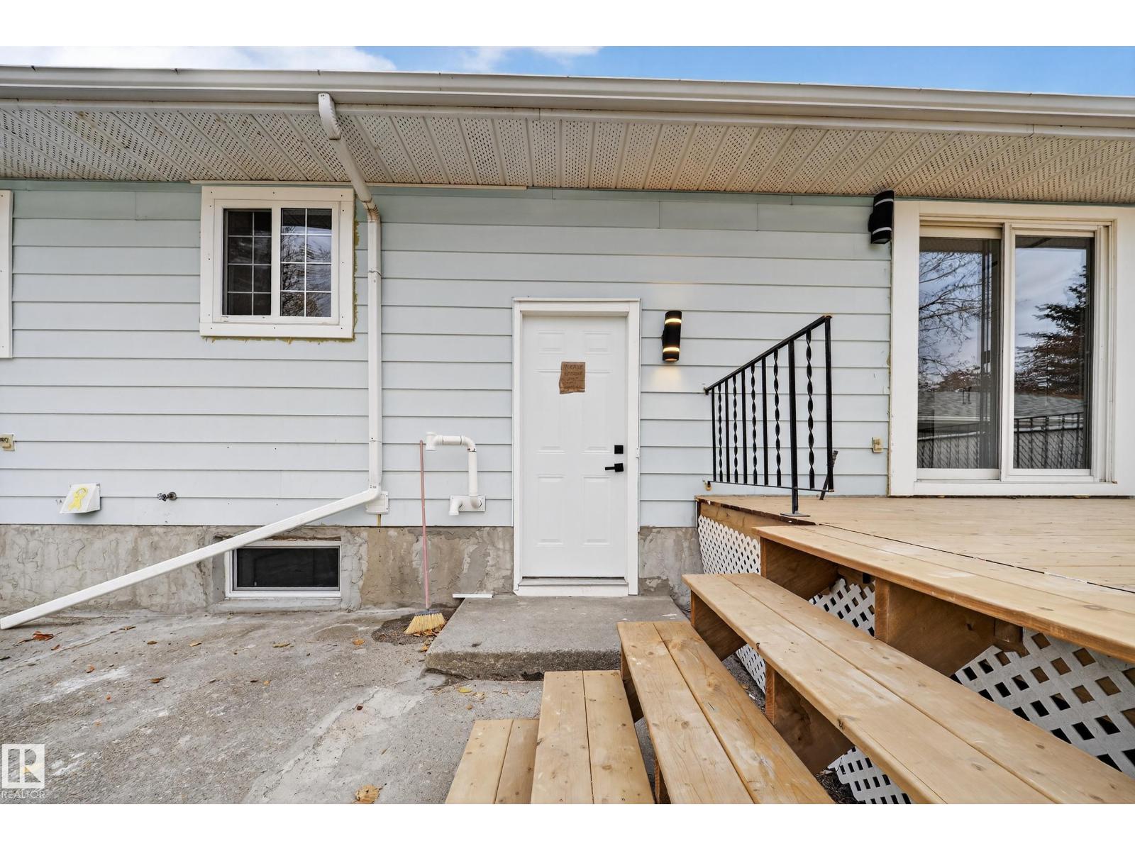 7820 22 Ave Nw, Edmonton, Alberta  T6K 2E3 - Photo 48 - E4464880