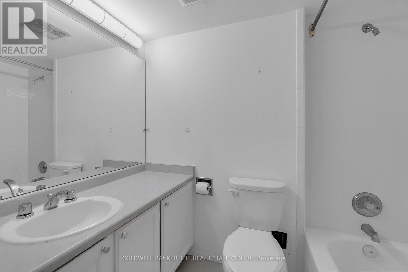 Unit E3 - 284 Mill Road, Toronto, Ontario  M9C 4W6 - Photo 23 - W12480228