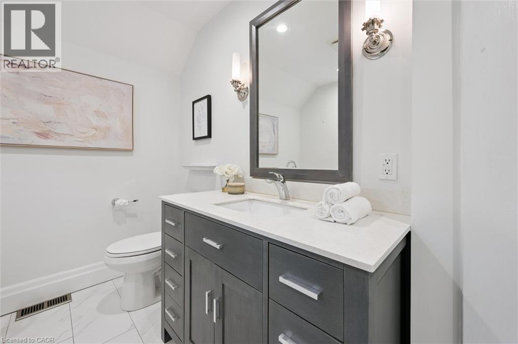 860 Queens Boulevard, Kitchener, Ontario  N2M 1A7 - Photo 24 - 40785774