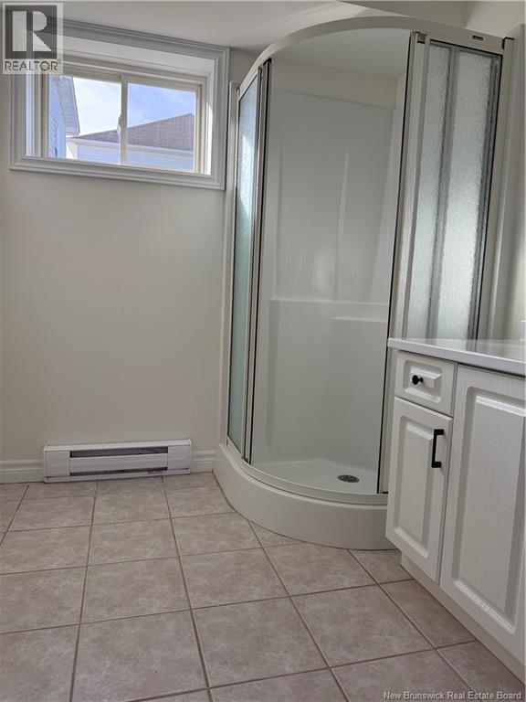 545 St-Simon, Bathurst, New Brunswick  E2A 3L7 - Photo 8 - NB129687