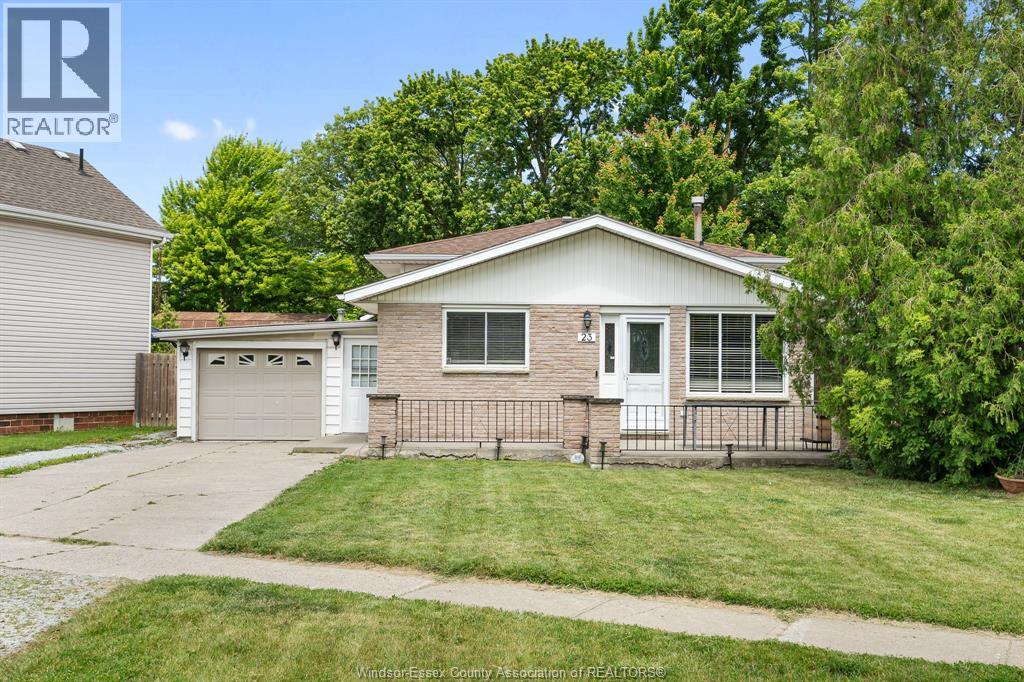 23 Mill East, Tilbury, Ontario N0P 2L0 - Photo 2 - 25028166