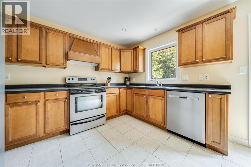 1314 Orchard, Kingsville, Ontario  N9Y 2R7 - Photo 11 - 25028125