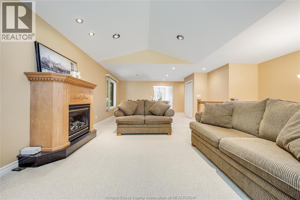 1314 Orchard, Kingsville, Ontario  N9Y 2R7 - Photo 5 - 25028125