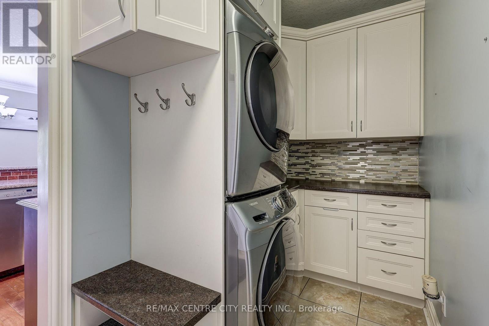 1 Mcgregor Court, St. Thomas, Ontario N5P 4H7 - Photo 26 - X12405031