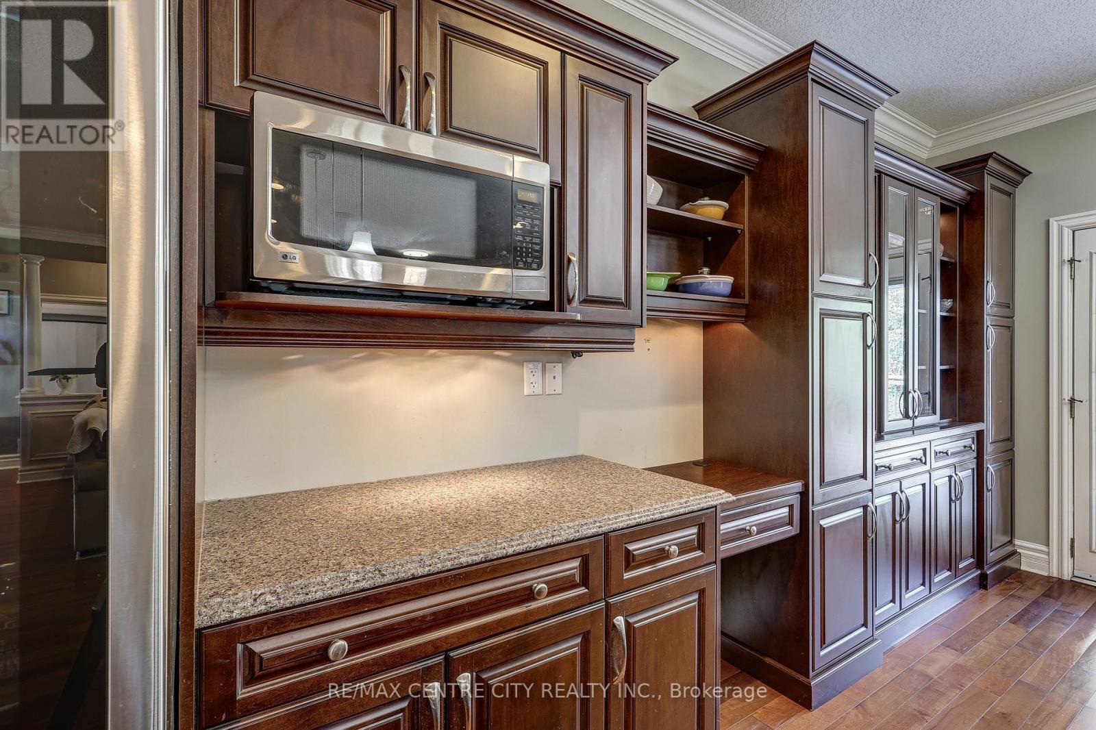 1 Mcgregor Court, St. Thomas, Ontario N5P 4H7 - Photo 23 - X12405031