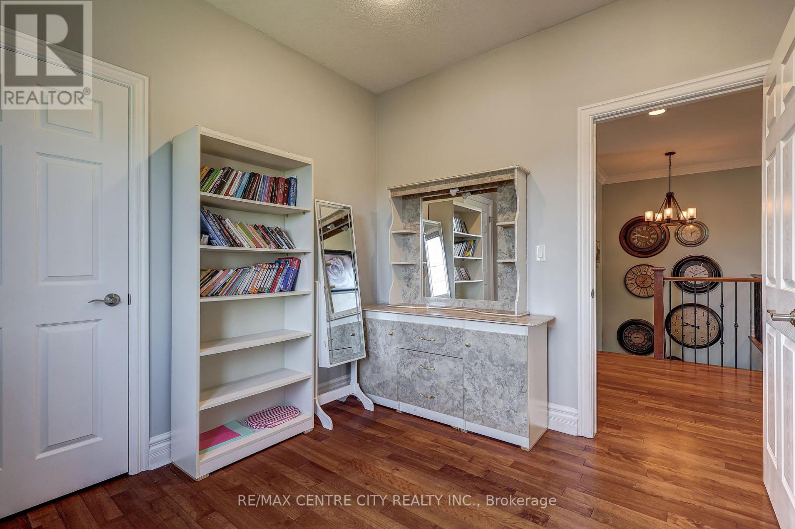 1 Mcgregor Court, St. Thomas, Ontario N5P 4H7 - Photo 32 - X12405031