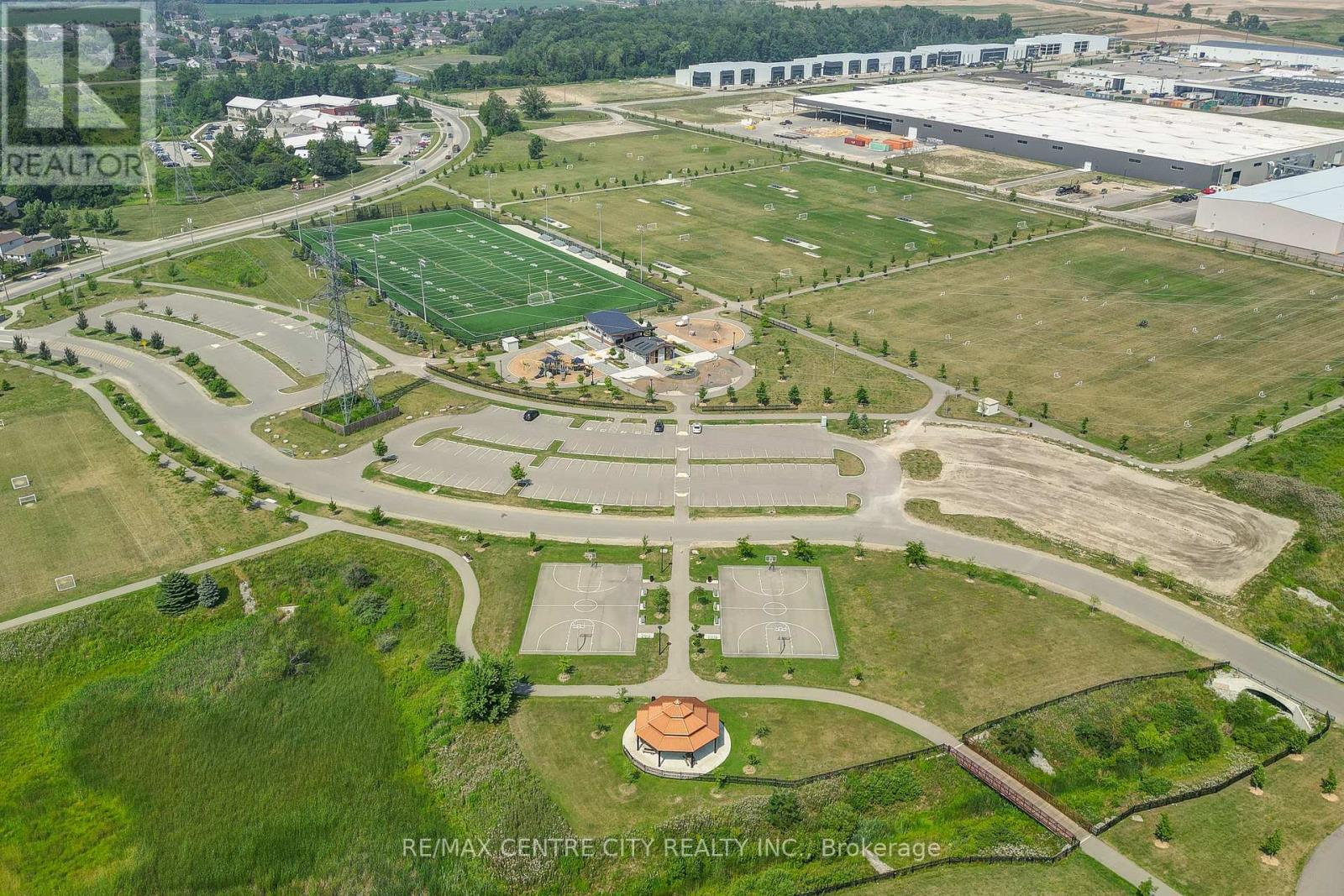 1 Mcgregor Court, St. Thomas, Ontario N5P 4H7 - Photo 48 - X12405031