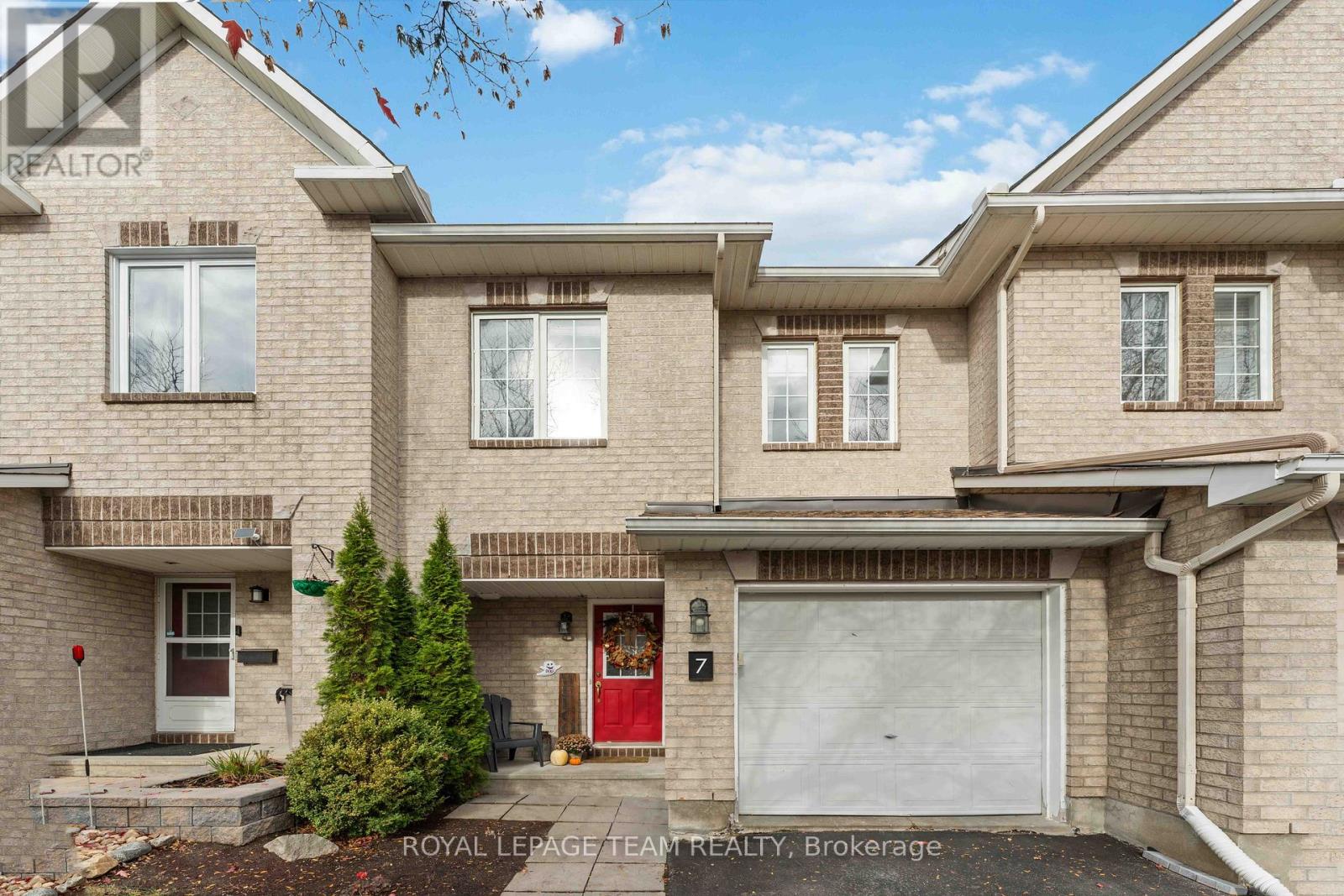 7 FAIRPARK DRIVE, Ottawa, Ontario