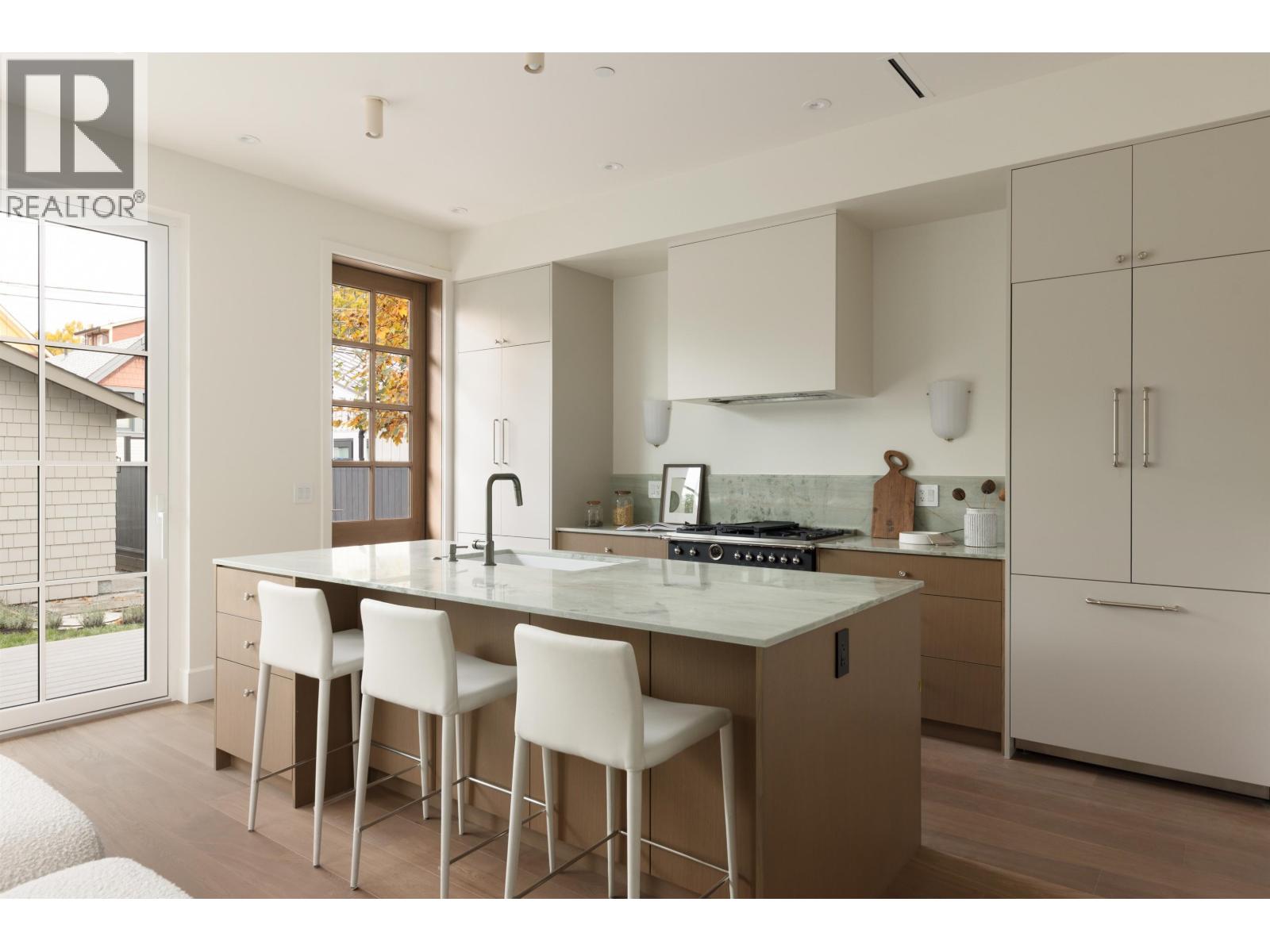 2 15 W 20th Avenue, Vancouver, British Columbia  V5Y 2C2 - Photo 8 - R3064449