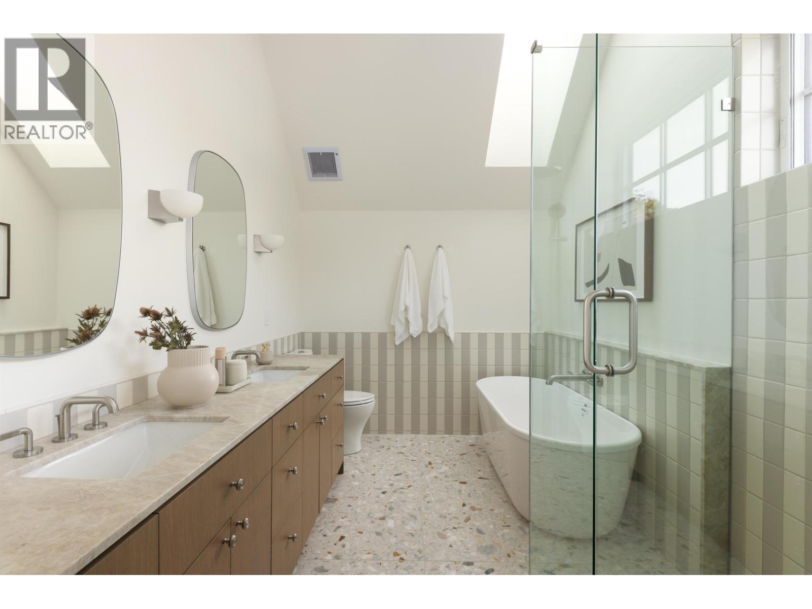 2 15 W 20th Avenue, Vancouver, British Columbia  V5Y 2C2 - Photo 26 - R3064449