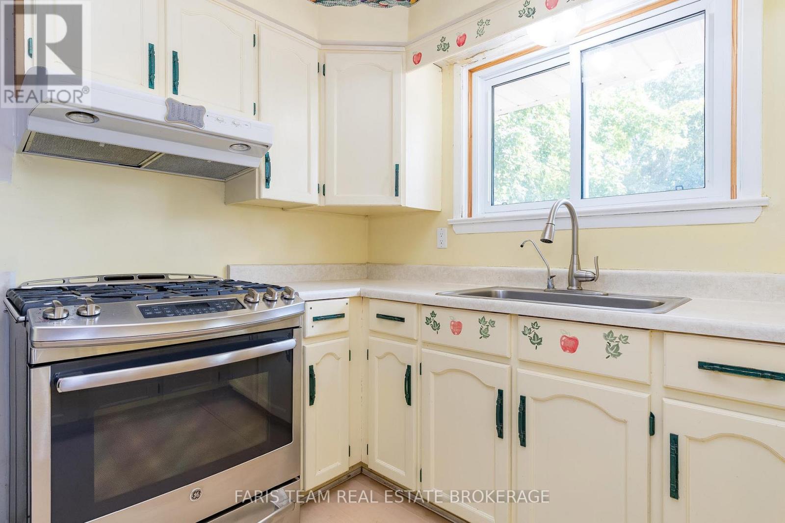 2597 George Johnston Road, Springwater, Ontario  L9X 1C7 - Photo 5 - S12515740