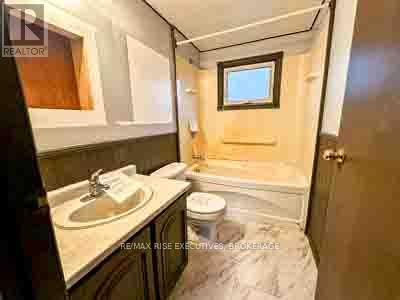 1162 Thousand Islands Parkway, Front Of Yonge, Ontario K0E 1R0 - Photo 13 - X12503660