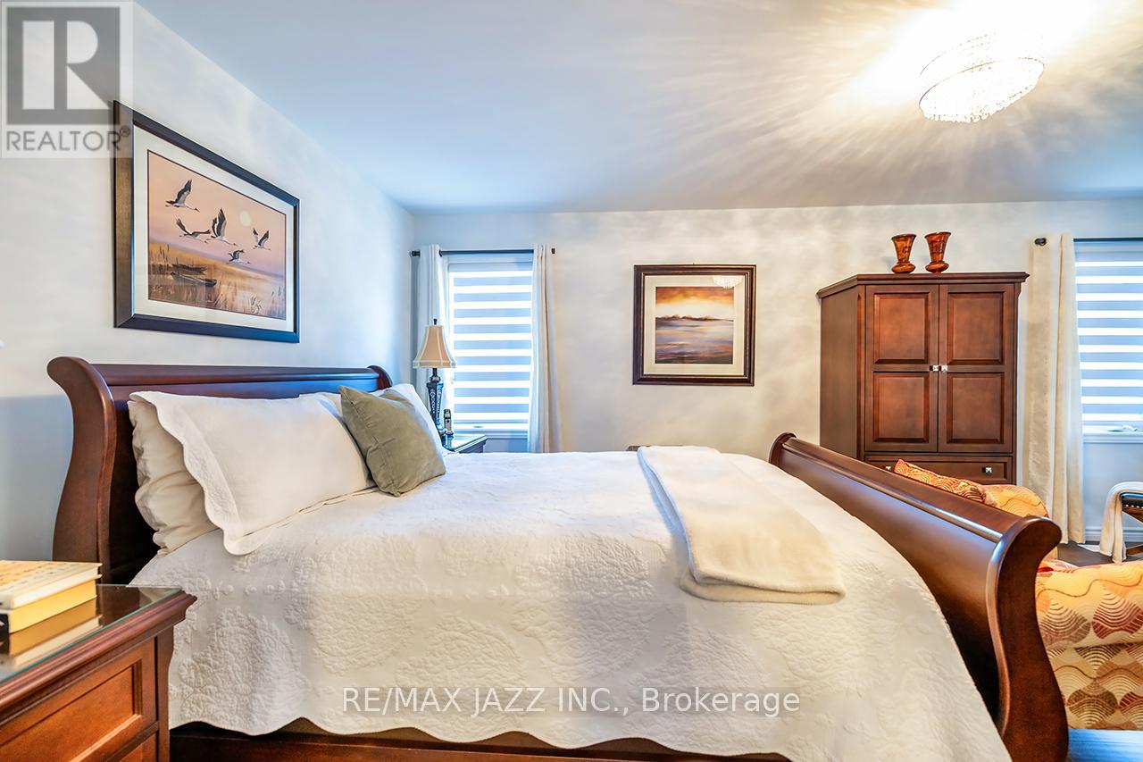 10 Thomas Bird Street, Clarington (Bowmanville), Ontario  L1C 7C9 - Photo 33 - E12515780