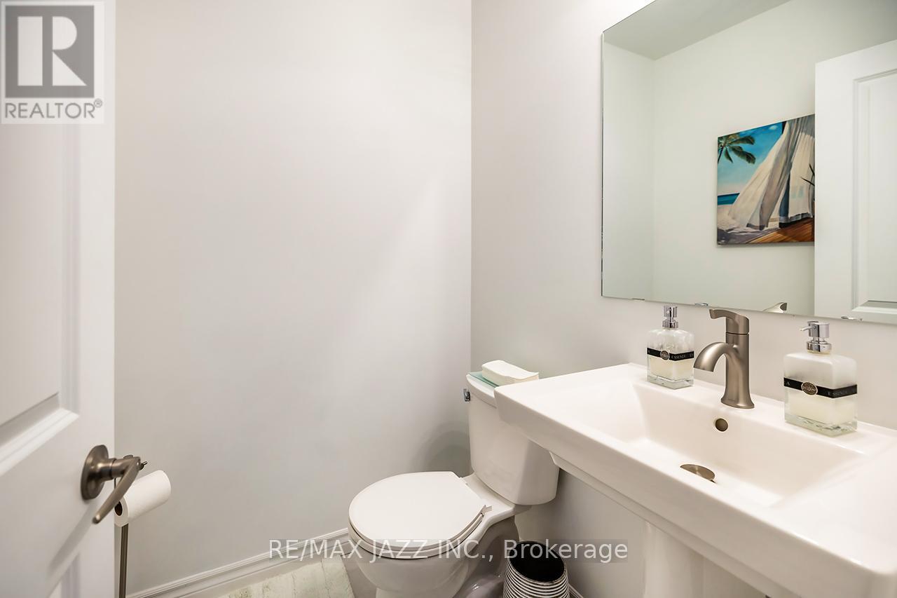 10 Thomas Bird Street, Clarington (Bowmanville), Ontario  L1C 7C9 - Photo 8 - E12515780