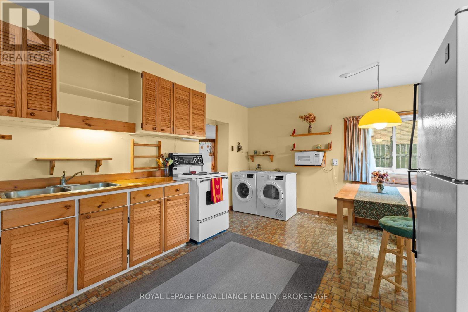 94 William Street, Kingston (Central City East), Ontario  K7L 2C5 - Photo 16 - X12515764